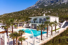 Villa Caribic with 72sqm private pool, whirlpool, sauna, outdoor lounge area